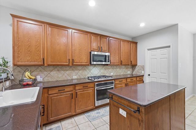 1121 London Drive, Frisco, TX 75036