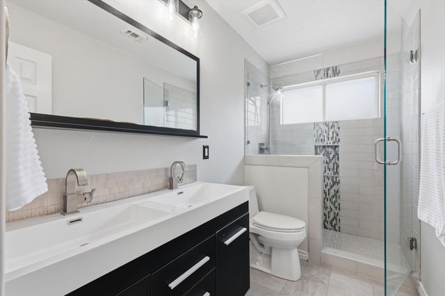 1121 London Drive, Frisco, TX 75036