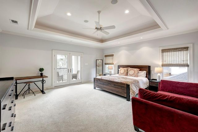 4315 Ione Street, Bellaire, TX 77401