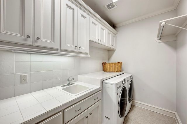 4315 Ione Street, Bellaire, TX 77401