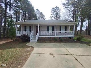 105 Brookwood Court, Four Oaks, NC 27524