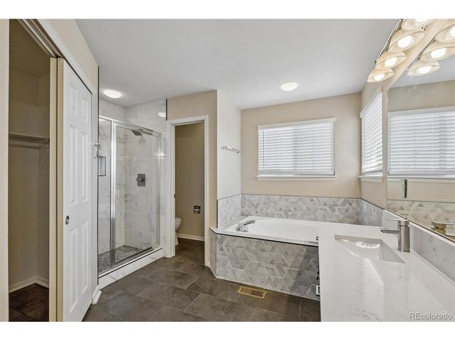 20431 E Union Cir, Aurora, CO 80015