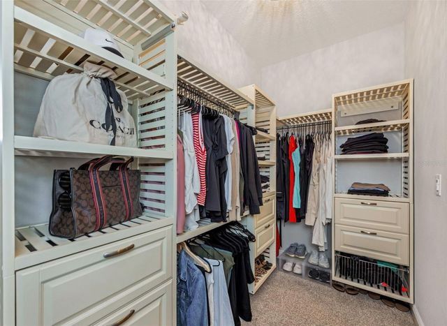 6916 NEOPOLITAN COURT, Apollo Beach, FL 33572