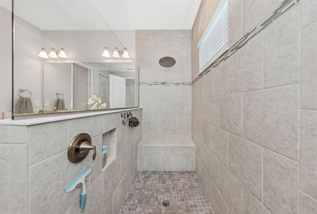 6916 NEOPOLITAN COURT, Apollo Beach, FL 33572