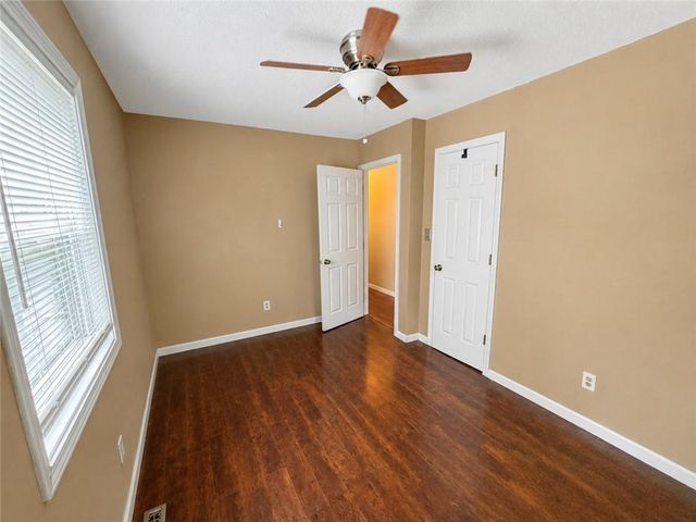 112 Sharon Lane, Garden City, MO 64747