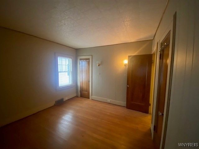 27 Henley Road Lower, Buffalo, NY 14216