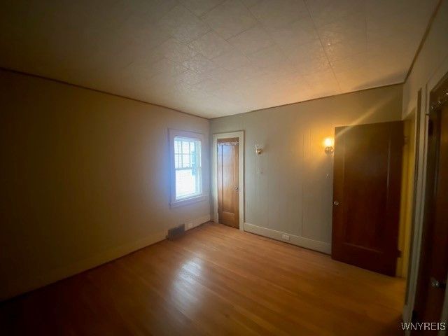 27 Henley Road Lower, Buffalo, NY 14216