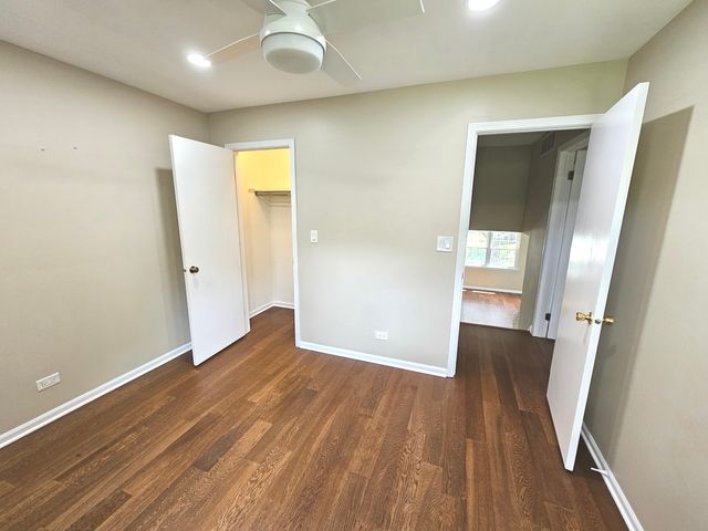 210 Redwood Court, Vernon Hills, IL 60061
