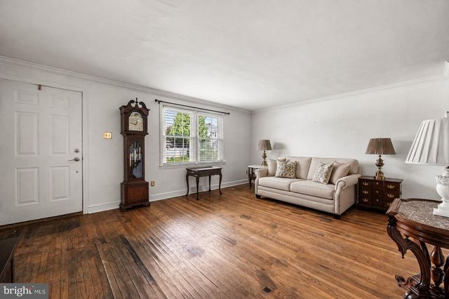 203 PINE RIDGE RD, Havertown, PA 19083