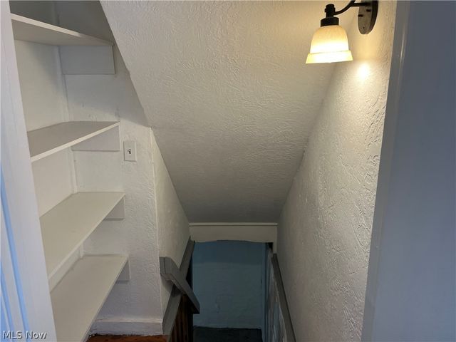 311 6th Street, Fairport Harbor, OH 44077