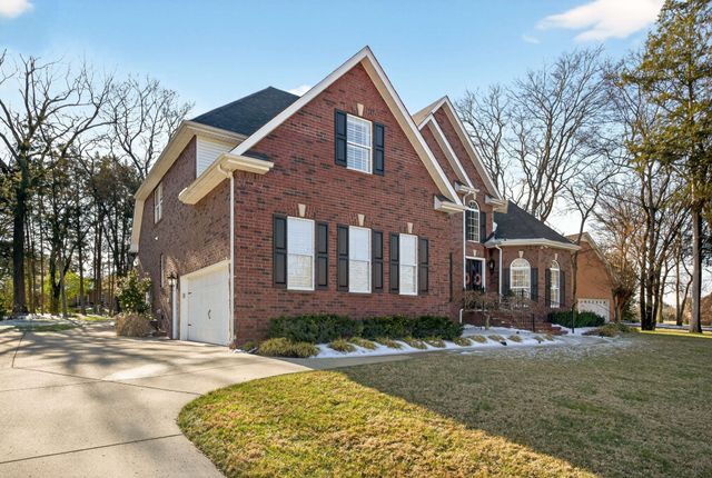 2306 Garrison Cv, Murfreesboro, TN 37130