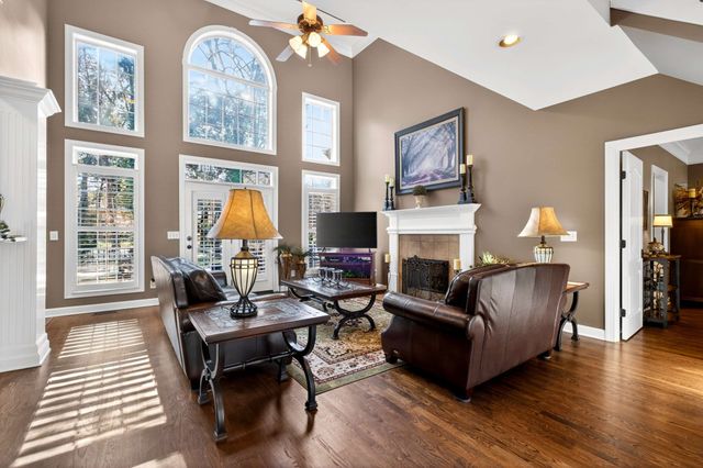 2306 Garrison Cv, Murfreesboro, TN 37130