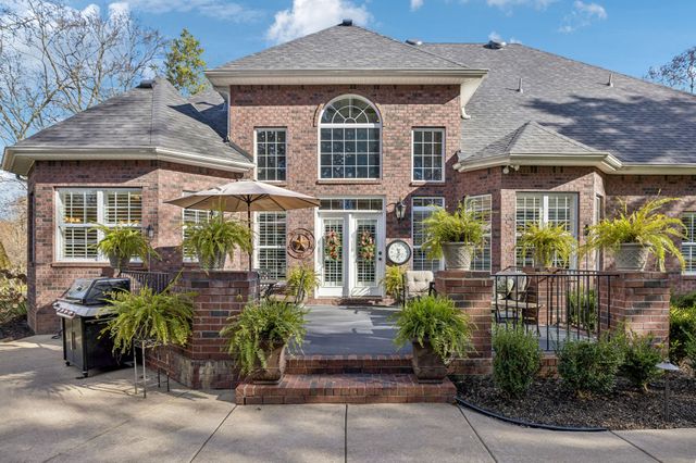 2306 Garrison Cv, Murfreesboro, TN 37130