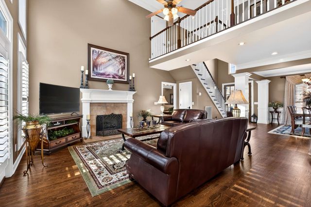 2306 Garrison Cv, Murfreesboro, TN 37130