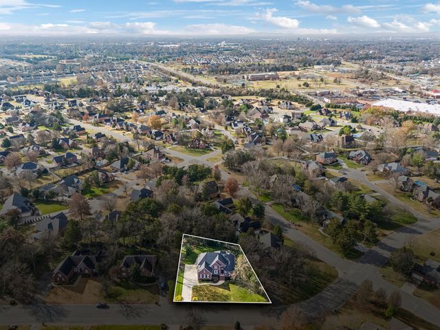 2306 Garrison Cv, Murfreesboro, TN 37130