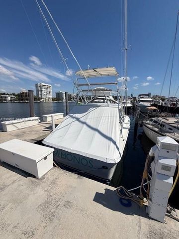 4 Grove Isle Drive Slip D-10, Miami, FL 33133