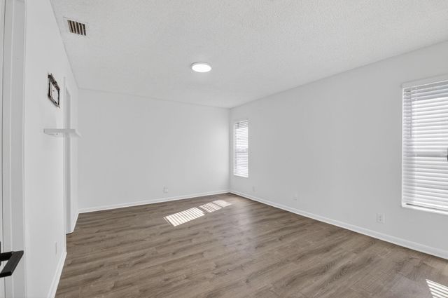 9074 Chatsworth Cascades, Boca Raton, FL 33434