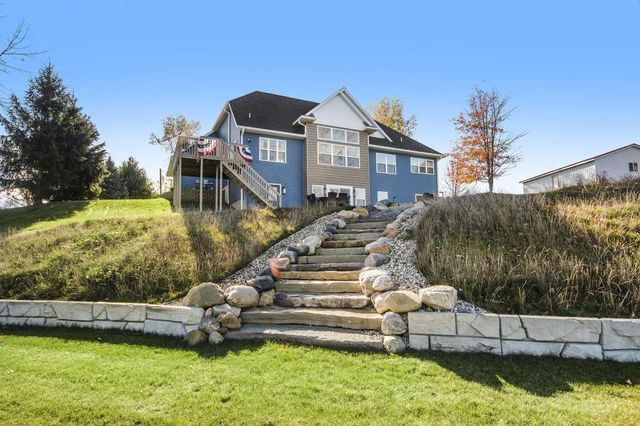 5909 E 92nd Street, Newaygo, MI 49337