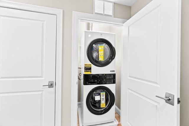 485 Blue Hills Parkway 10, Milton, MA 02186