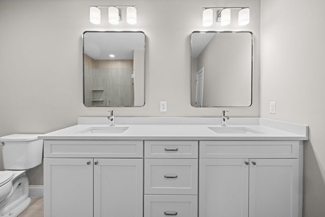 485 Blue Hills Parkway 10, Milton, MA 02186