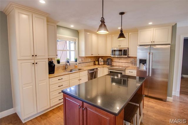 2019 Raintree Trail, Collinsville, IL 62234