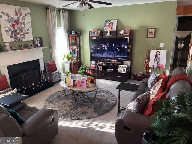 4323 Grove Lake Street, Loganville, GA 30052