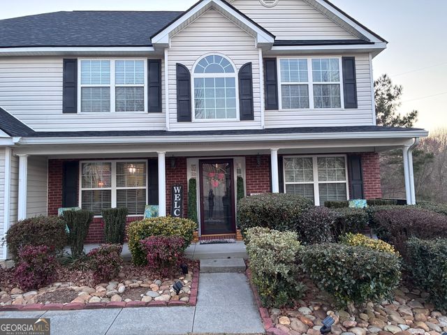 4323 Grove Lake Street, Loganville, GA 30052