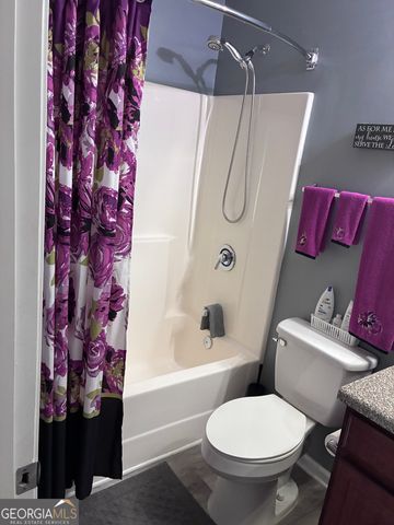 4323 Grove Lake Street, Loganville, GA 30052