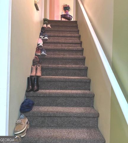 4323 Grove Lake Street, Loganville, GA 30052