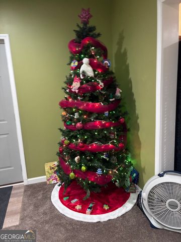 4323 Grove Lake Street, Loganville, GA 30052