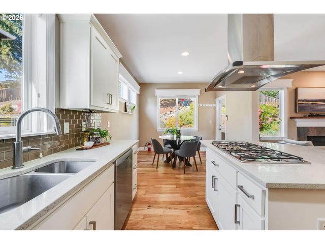 14317 Se VISTA HEIGHTS St, Happy Valley, OR 97086