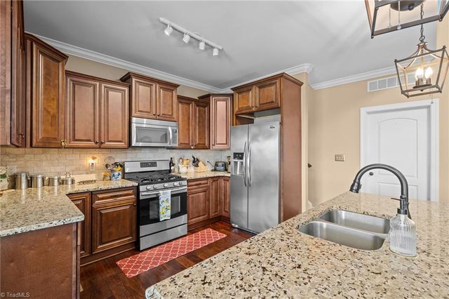3445 Grandview Crossing Lane, Pfafftown, NC 27040