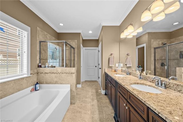 3445 Grandview Crossing Lane, Pfafftown, NC 27040