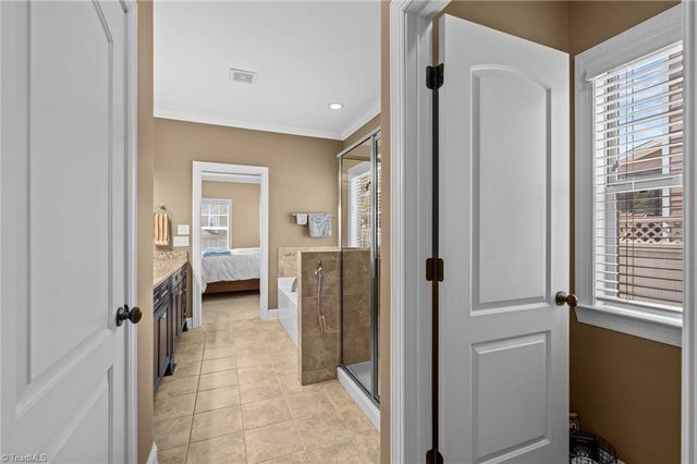 3445 Grandview Crossing Lane, Pfafftown, NC 27040