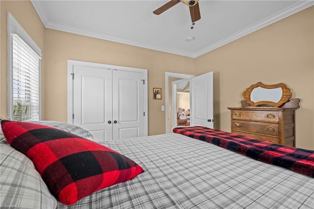 3445 Grandview Crossing Lane, Pfafftown, NC 27040