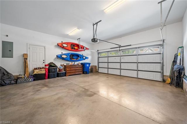 3445 Grandview Crossing Lane, Pfafftown, NC 27040