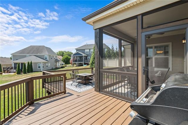 3445 Grandview Crossing Lane, Pfafftown, NC 27040
