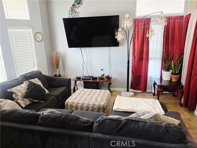 16339 Salinas, Victorville, CA 92394