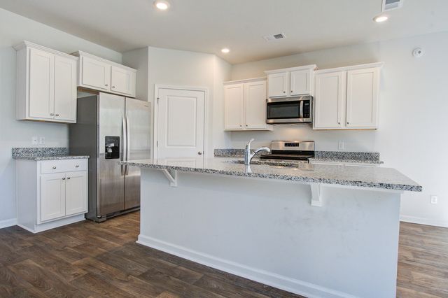 827 Kirby Court, Charleston, SC 29414