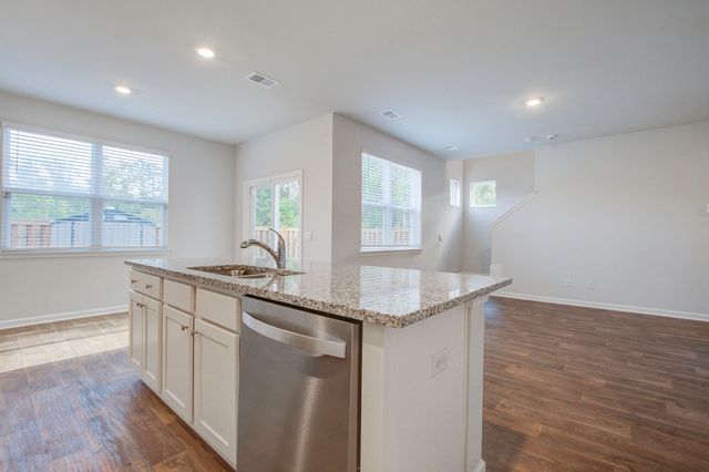 827 Kirby Court, Charleston, SC 29414