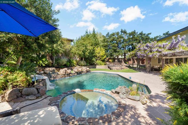 583 Santander Drive, San Ramon, CA 94583