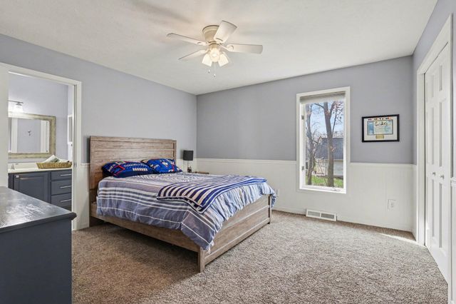 2011 Knollpoint Drive Ne, Ada Twp, MI 49301