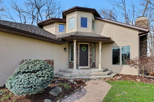 2011 Knollpoint Drive Ne, Ada Twp, MI 49301