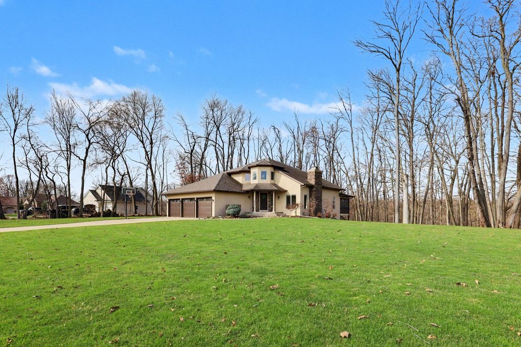 2011 Knollpoint Drive Ne, Ada Twp, MI 49301