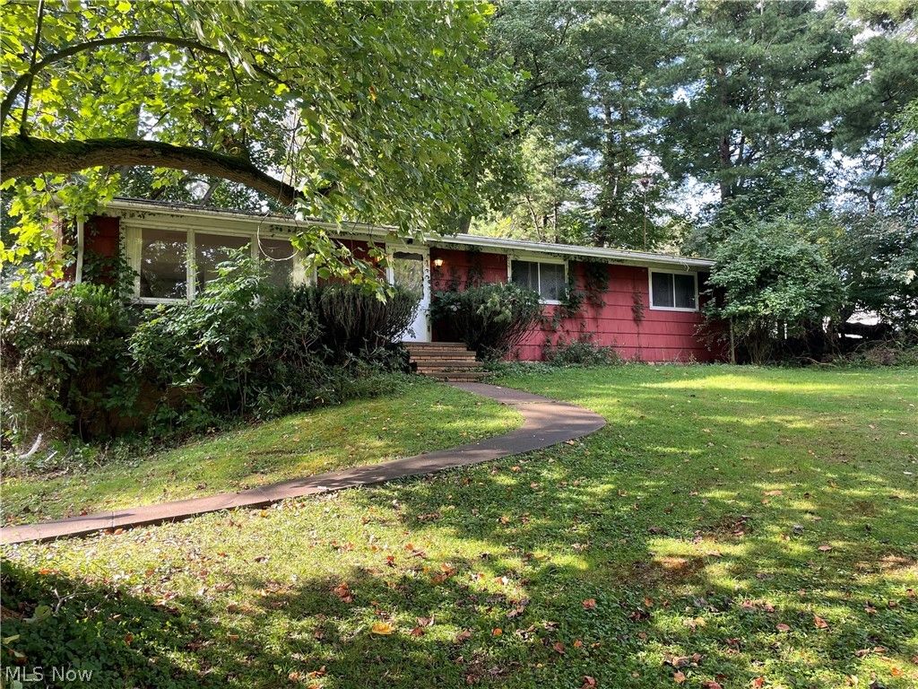 180 Paradise Road, Painesville Twp, OH 44077