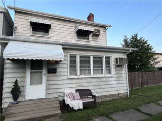 22 N Grant St, Scottdale, PA 15683