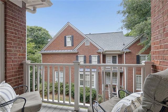 7744 Georgetown Chase, Roswell, GA 30075