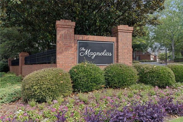 7744 Georgetown Chase, Roswell, GA 30075