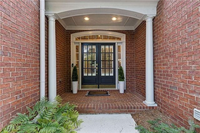 7744 Georgetown Chase, Roswell, GA 30075