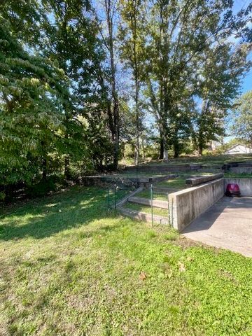 508 Major Lane, Neosho, MO 64850